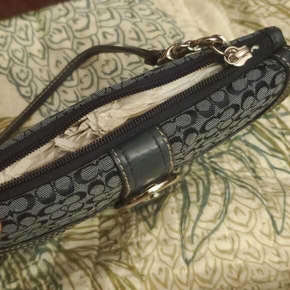 Coach - Vintage Wristlet - Navy Blue - Picture 4 of 8